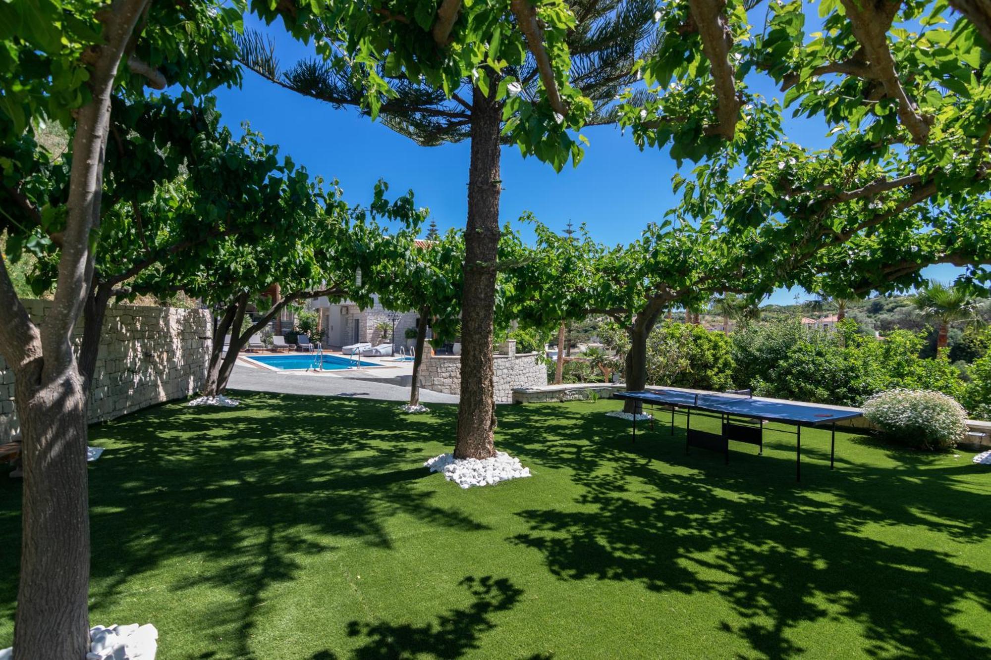 Kipo Paradiso Spa, Yoga & Gym Resort Kirianna Exterior photo